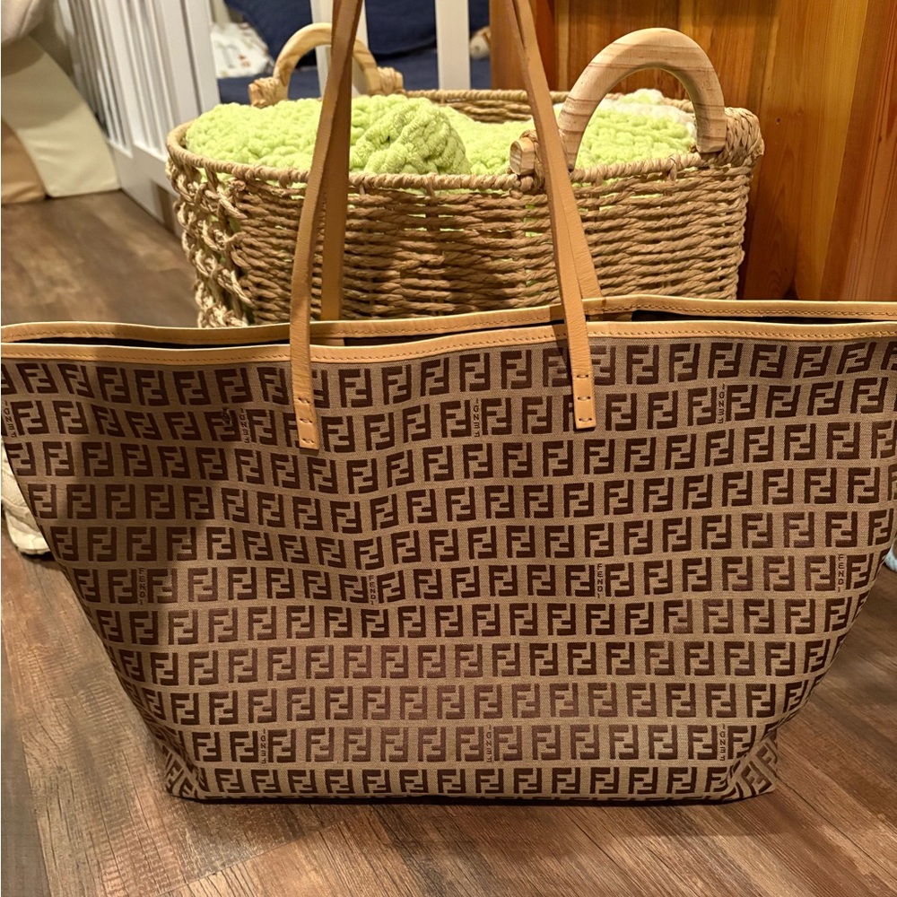 Fendi canvas shoulder bag